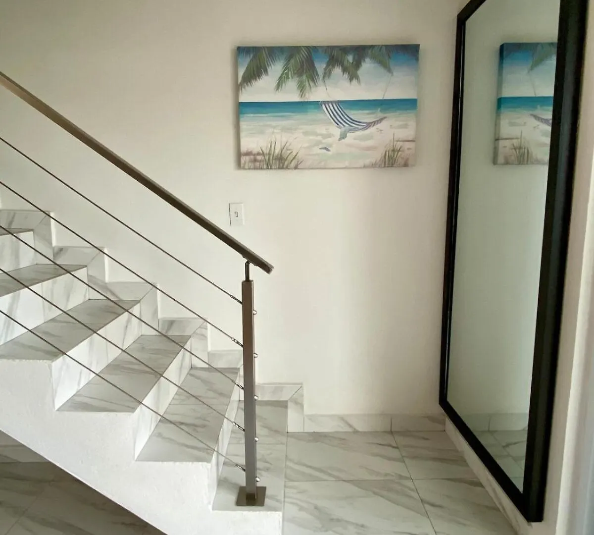 Modern Family Home 5 Minutes From Beach Toa Baja Semesterbostad